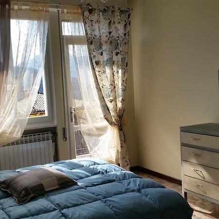Apartment Iseo Lake Sale Marasino Ruang foto