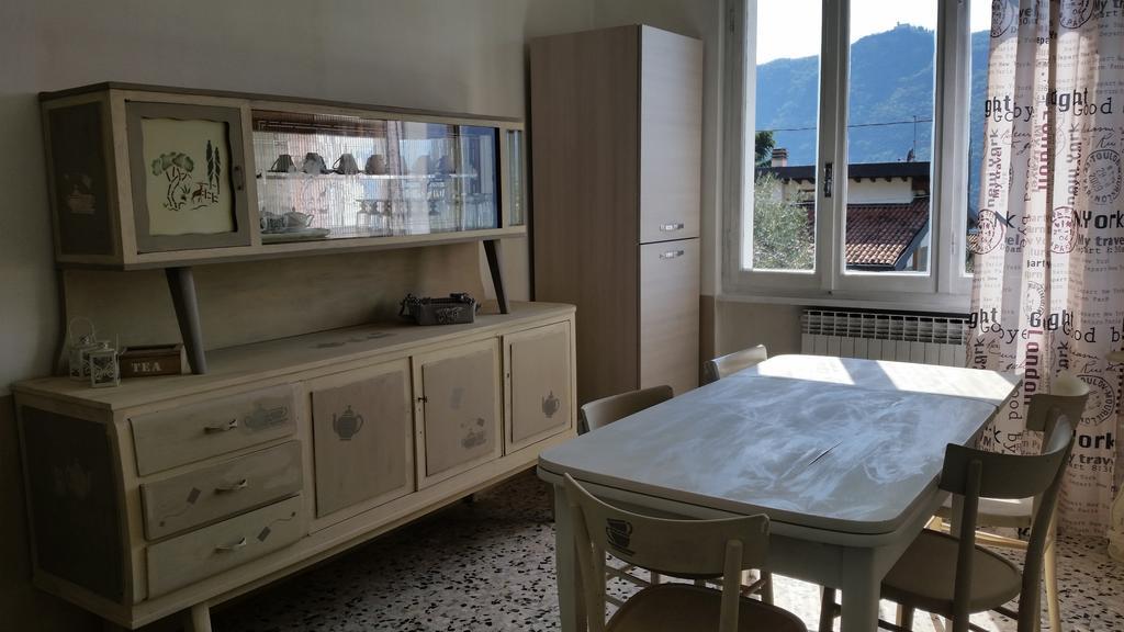Apartment Iseo Lake Sale Marasino Ruang foto